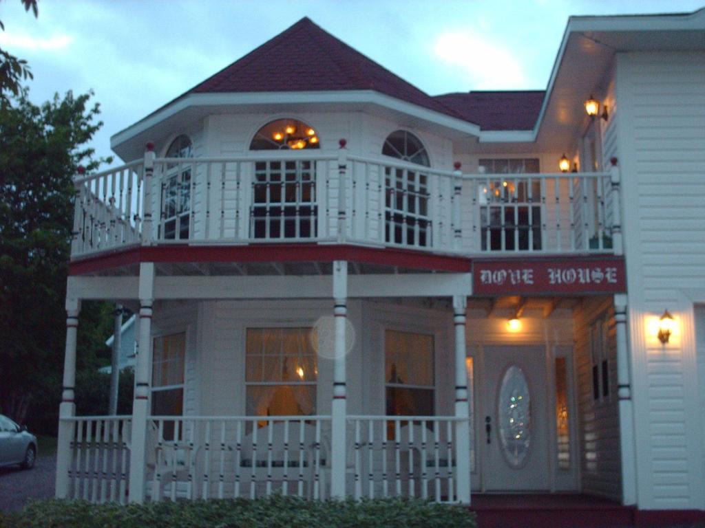 Dove House Bed & Breakfast Harbourside นอร์ทซิดนีย์ ภายนอก รูปภาพ