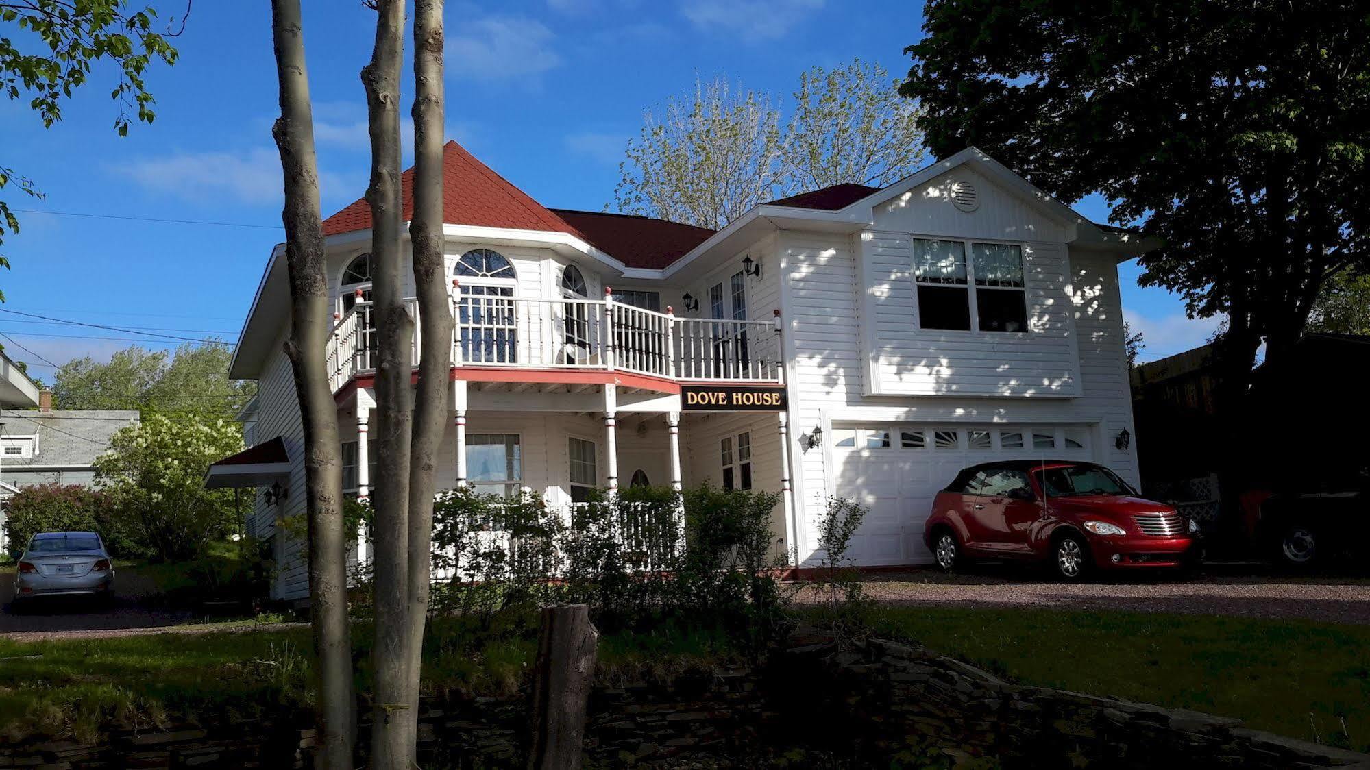 Dove House Bed & Breakfast Harbourside นอร์ทซิดนีย์ ภายนอก รูปภาพ