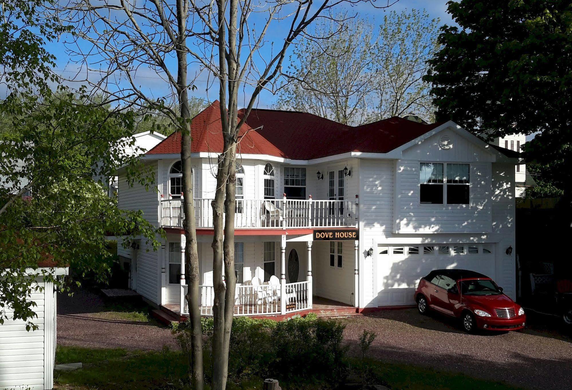 Dove House Bed & Breakfast Harbourside นอร์ทซิดนีย์ ภายนอก รูปภาพ